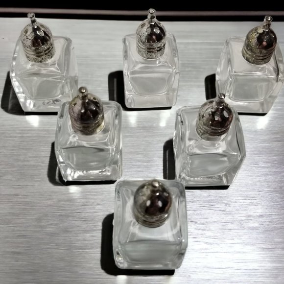 "Vintage Glass Mini Salt & Pepper Shakers w/ Silver Tops  Original Box Set-6 - Picture 4 of 11